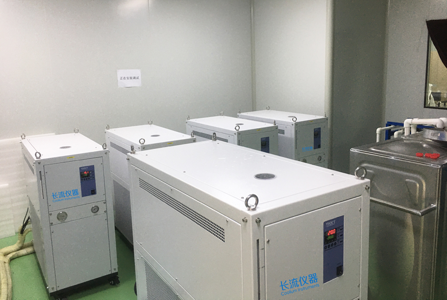 激光冷水機(jī).jpg